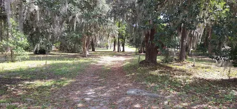 1900 E Holly Oaks Lake Road E Jacksonville FL 32225