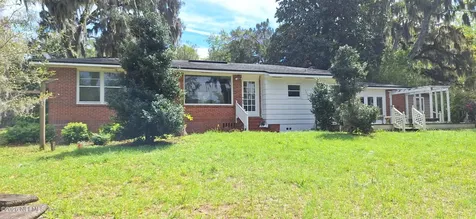 1900 E Holly Oaks Lake Road E Jacksonville FL 32225