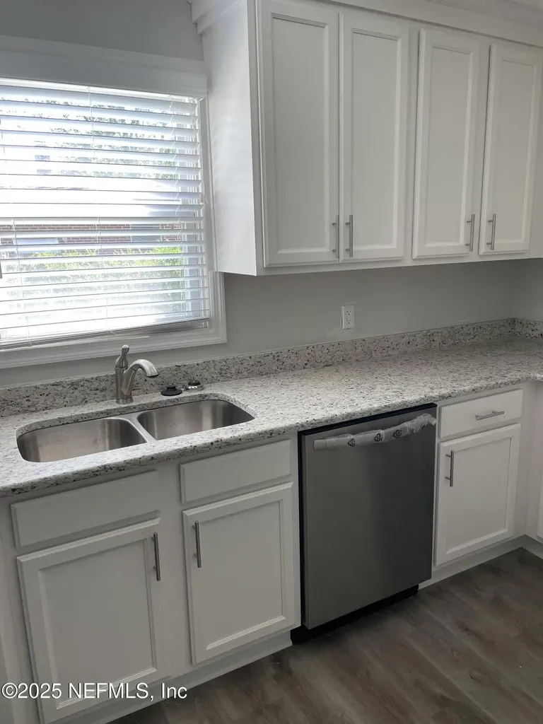 3677 Walsh Street Jacksonville FL 32205