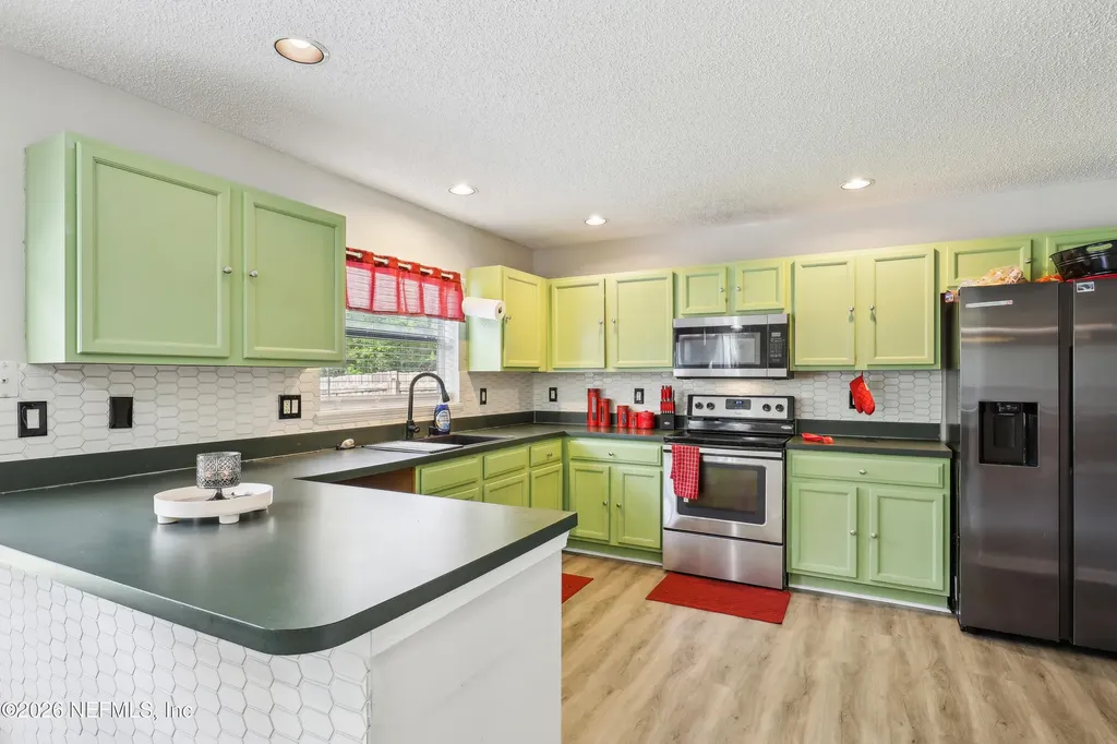 4322 S Marsh Hawk Drive S Jacksonville FL 32218