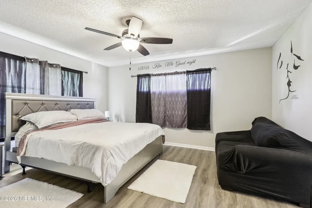 4322 S Marsh Hawk Drive S Jacksonville FL 32218