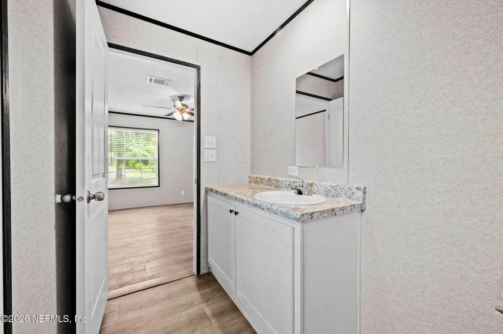 140 NW Genell Loop Lake City FL 32055