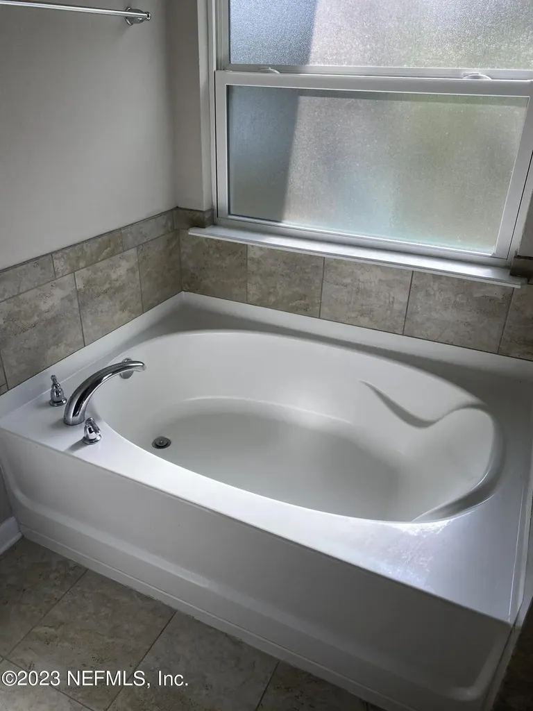 7400 Benes Trail Jacksonville FL 32244