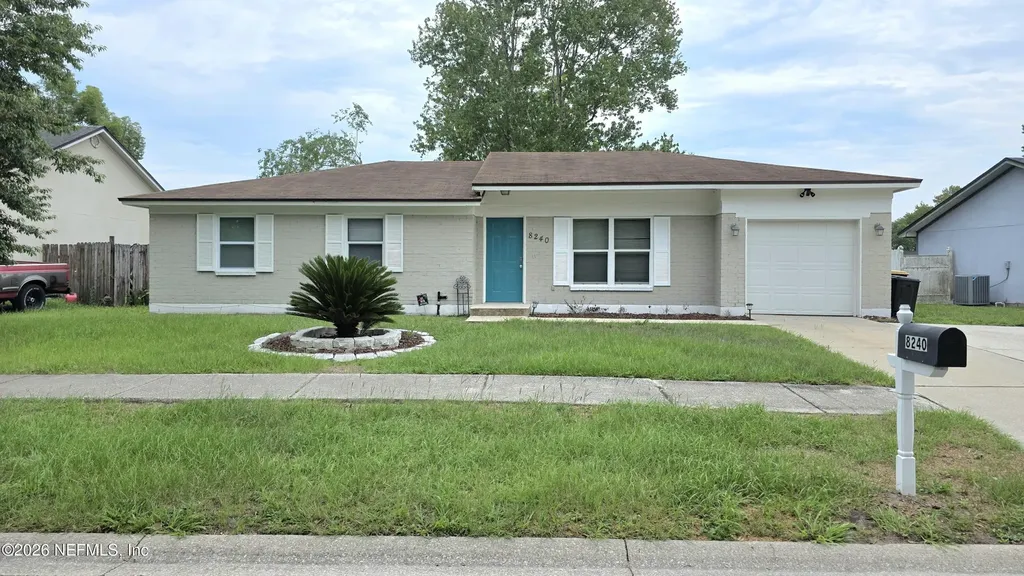 8240 Pear Road Jacksonville FL 32210