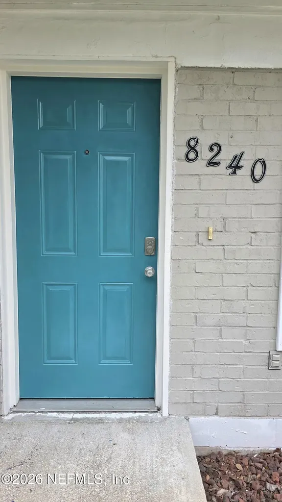 8240 Pear Road Jacksonville FL 32210