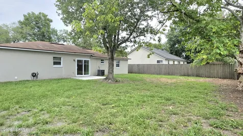 8240 Pear Road Jacksonville FL 32210