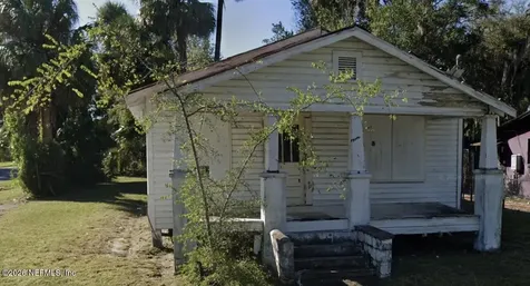 500 N 9th Street Palatka FL 32177