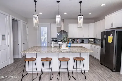 215-217 N 12th Avenue Jacksonville Beach FL 32250