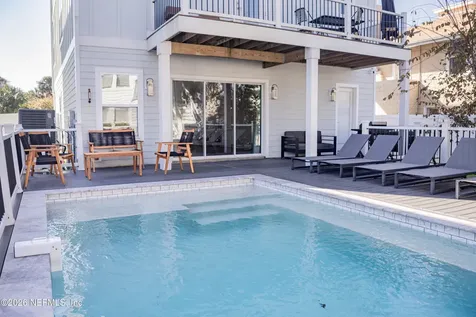 215-217 N 12th Avenue Jacksonville Beach FL 32250