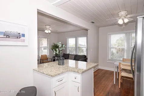 215-217 N 12th Avenue Jacksonville Beach FL 32250