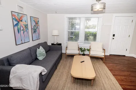 215-217 N 12th Avenue Jacksonville Beach FL 32250