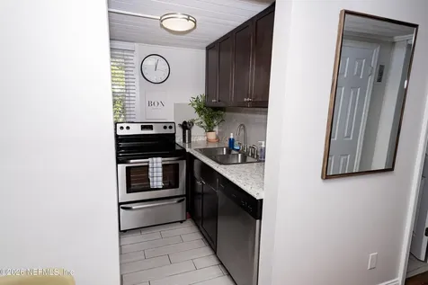 215-217 N 12th Avenue Jacksonville Beach FL 32250