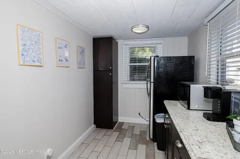 215-217 N 12th Avenue Jacksonville Beach FL 32250