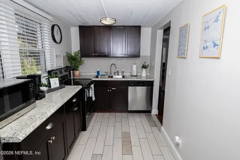 215-217 N 12th Avenue Jacksonville Beach FL 32250