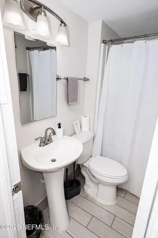 215-217 N 12th Avenue Jacksonville Beach FL 32250