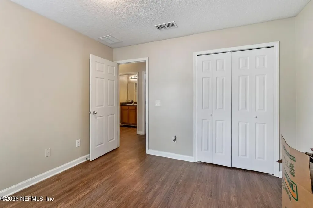 9155 Mill Grove Jacksonville FL 32222
