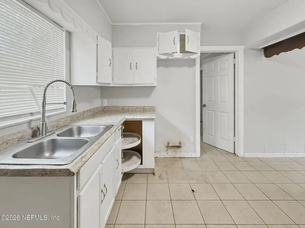326 Cahoon Road S Jacksonville FL 32220