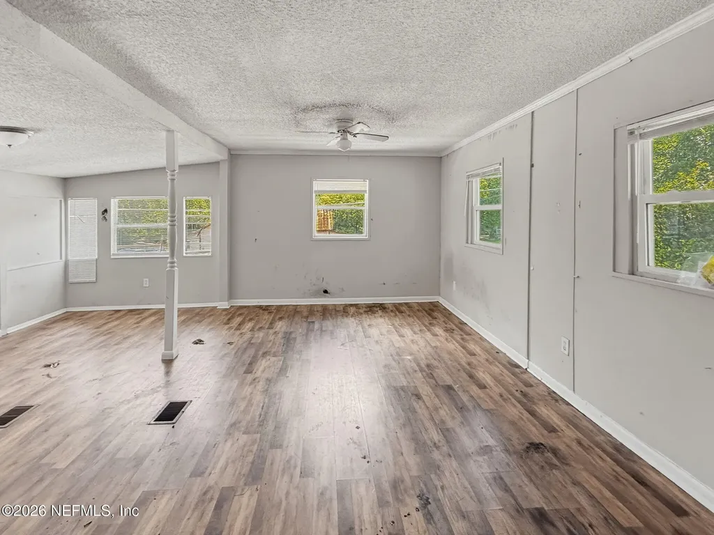 326 Cahoon Road S Jacksonville FL 32220