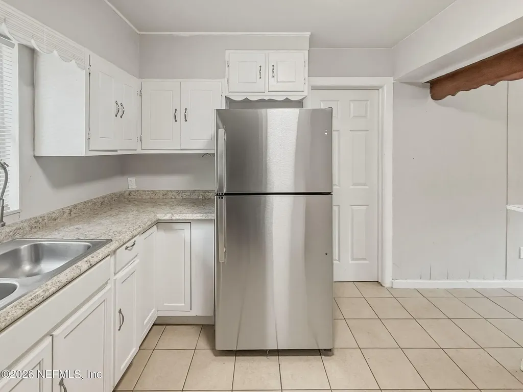 326 Cahoon Road S Jacksonville FL 32220