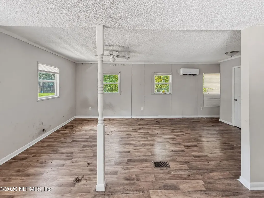 326 Cahoon Road S Jacksonville FL 32220
