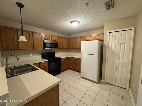 6063 Maggies Circle Jacksonville FL 32244
