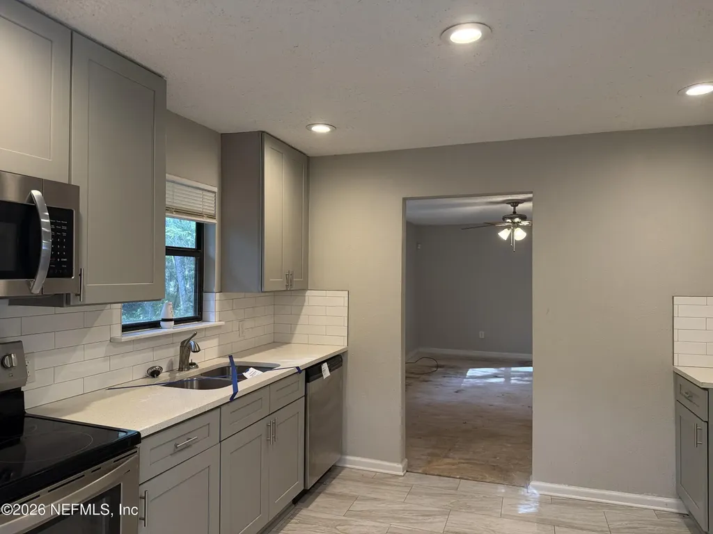 22979 NE County Road 200b Lawtey FL 32058