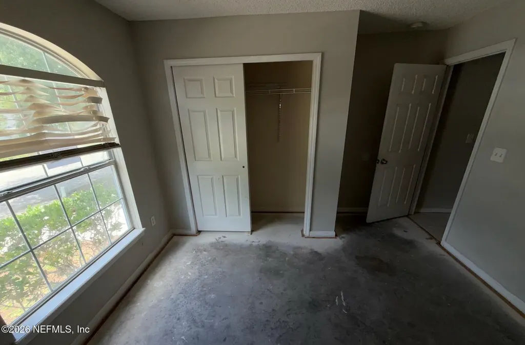 1223 Homard Boulevard E Jacksonville FL 32225