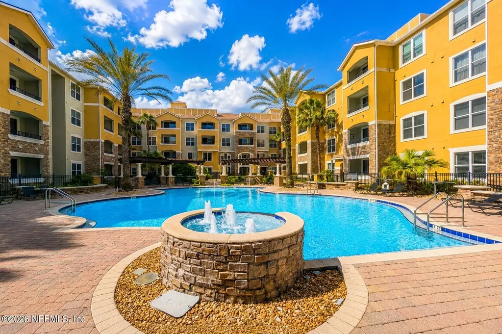8539 Gate Parkway W Jacksonville FL 32216