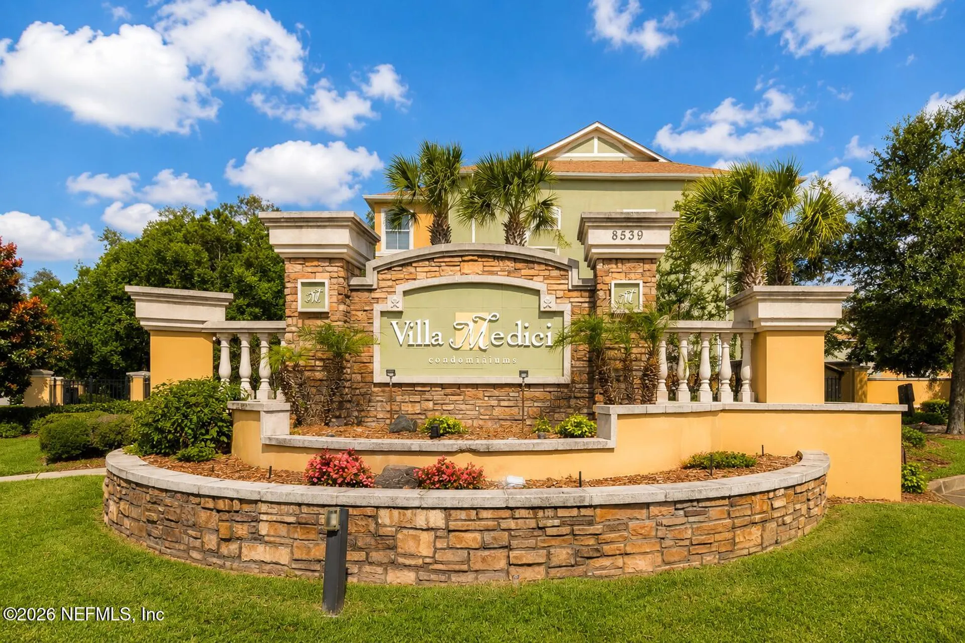 8539 Gate Parkway W Jacksonville FL 32216
