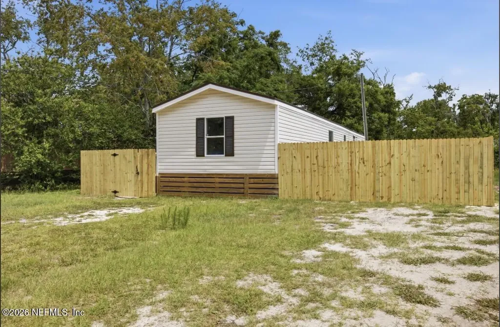 8427 Mc Glothlin Street Jacksonville FL 32210