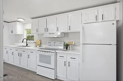 8427 Mcglothlin Street Jacksonville FL 32210