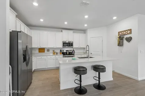 2841 Hammock Dale Court Green Cove Springs FL 32043
