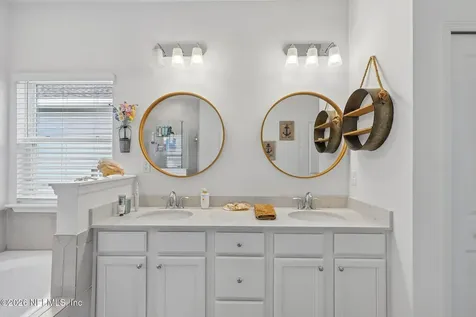 2841 Hammock Dale Court Green Cove Springs FL 32043