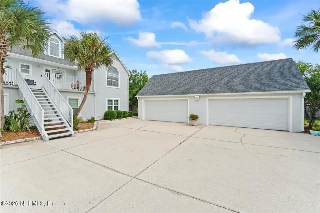 320 Village Drive St. Augustine FL 32084