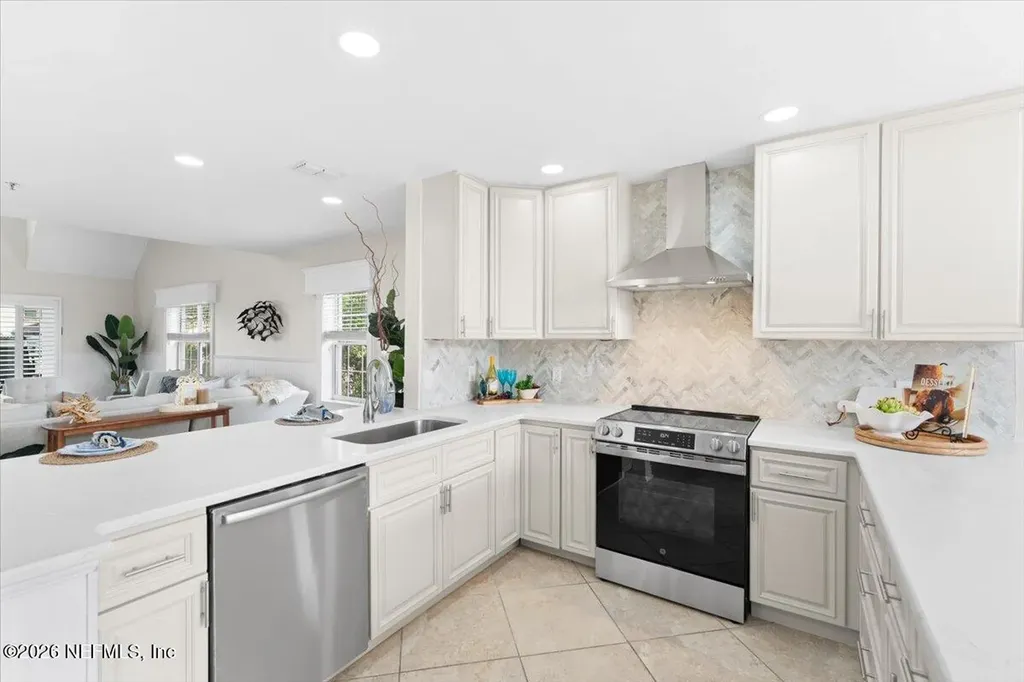 320 Village Drive St. Augustine FL 32084