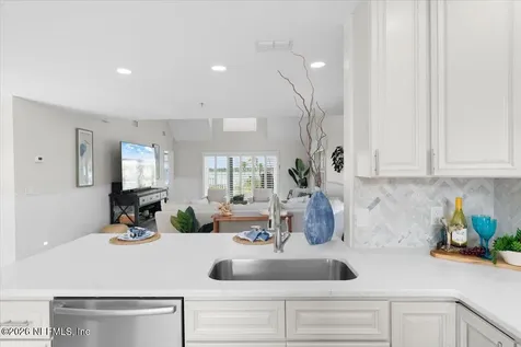 320 Village Drive St. Augustine FL 32084