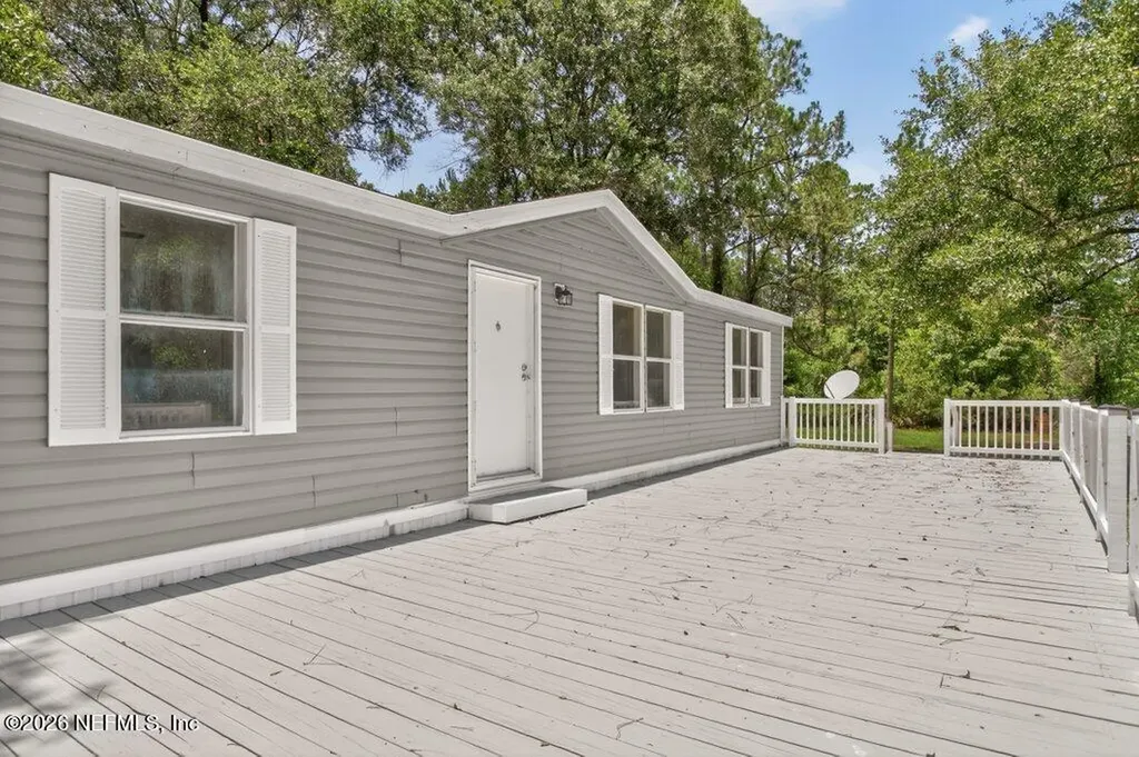 10715 Weatherby Avenue Hastings FL 32145