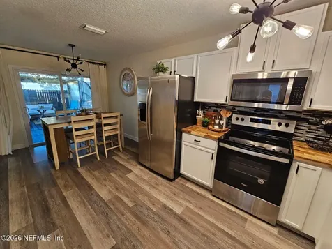 5463 Old Colony Drive Jacksonville FL 32222