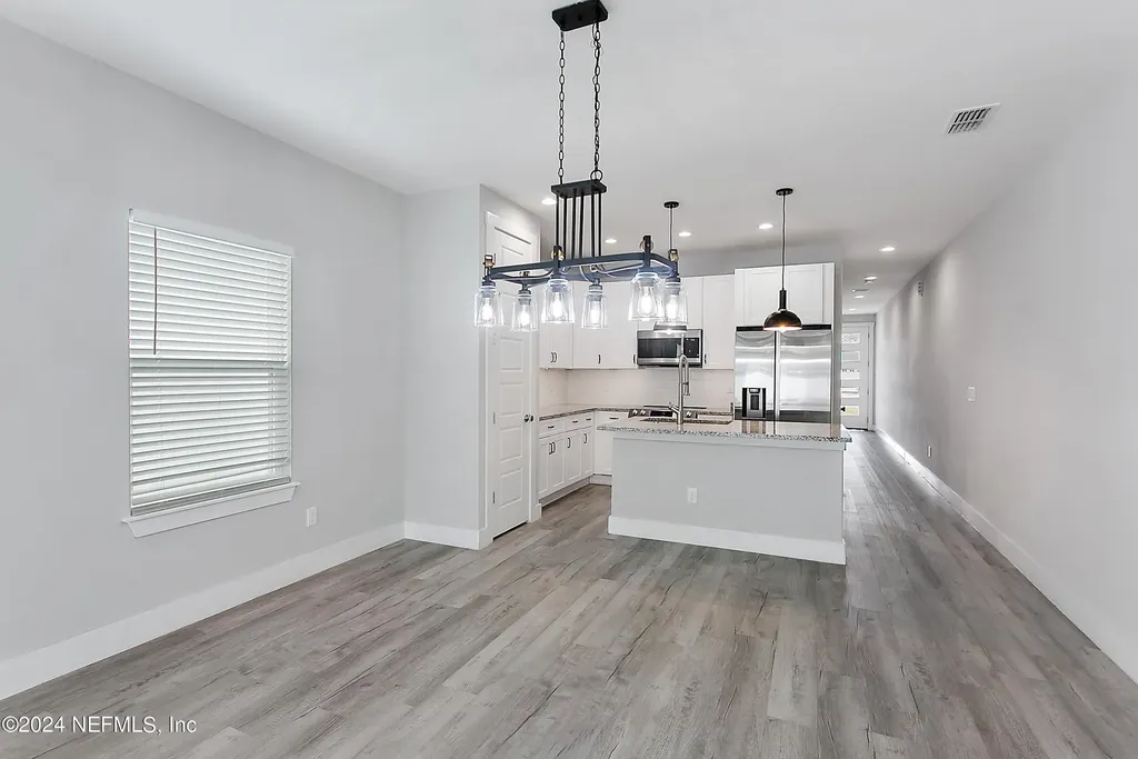 807 7th Avenue S Jacksonville Beach FL 32250