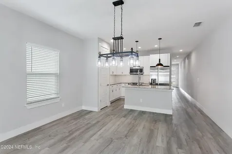 807 7th Avenue S Jacksonville Beach FL 32250