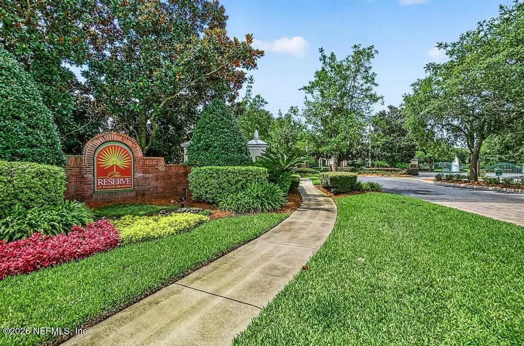 7800 Point Meadows Drive Jacksonville FL 32256