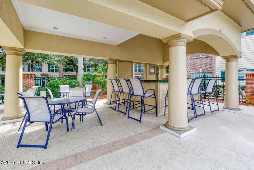 7800 Point Meadows Drive Jacksonville FL 32256