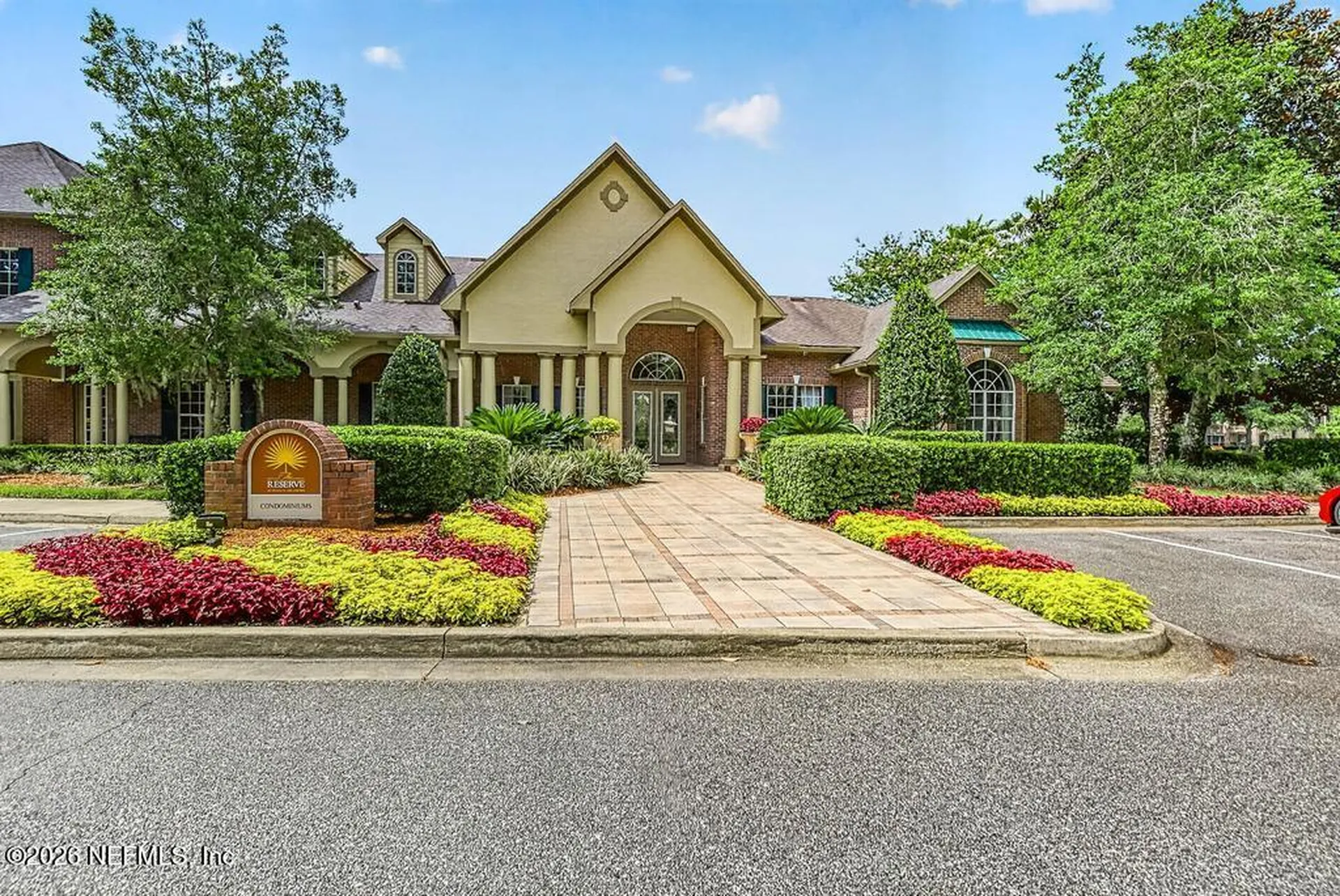 7800 Point Meadows Drive Jacksonville FL 32256