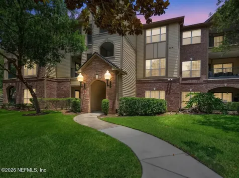 7800 Point Meadows Drive Jacksonville FL 32256