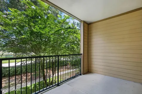 7800 Point Meadows Drive Jacksonville FL 32256