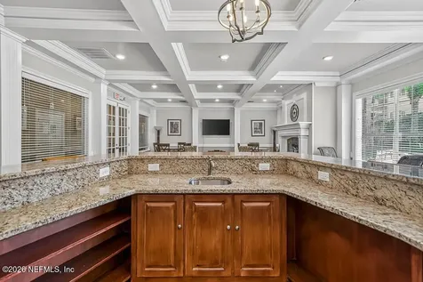 7800 Point Meadows Drive Jacksonville FL 32256