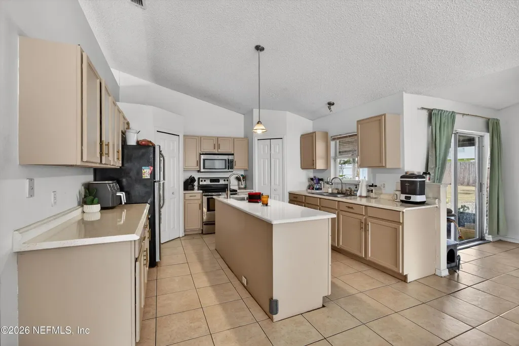 5563 Westland Station Road Jacksonville FL 32244