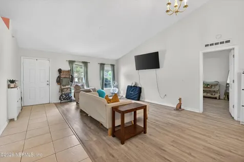 5563 Westland Station Road Jacksonville FL 32244