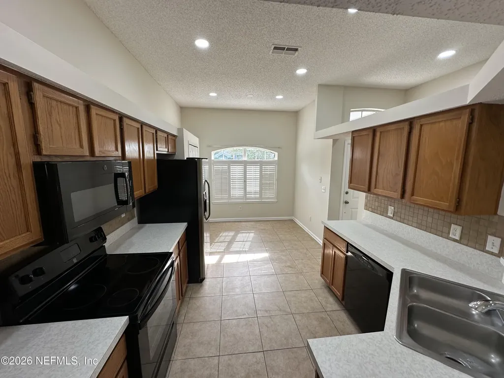 8189 Tessa Terrace E Jacksonville FL 32244