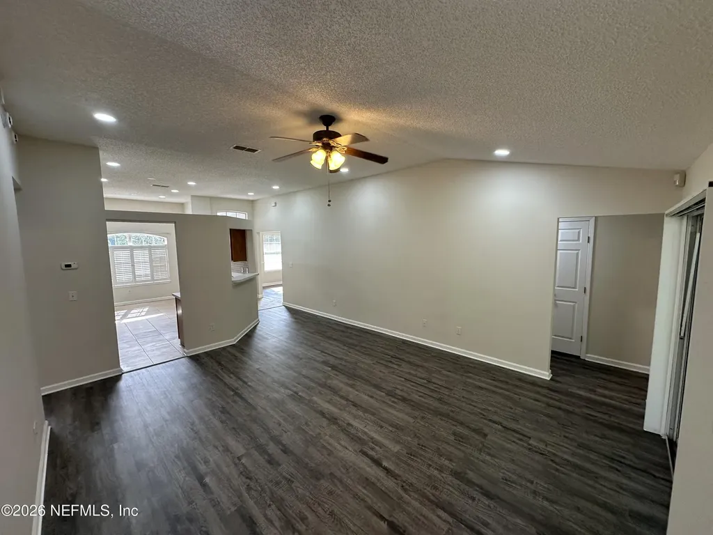 8189 Tessa Terrace E Jacksonville FL 32244